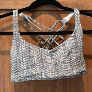 Lululemon bra size 6